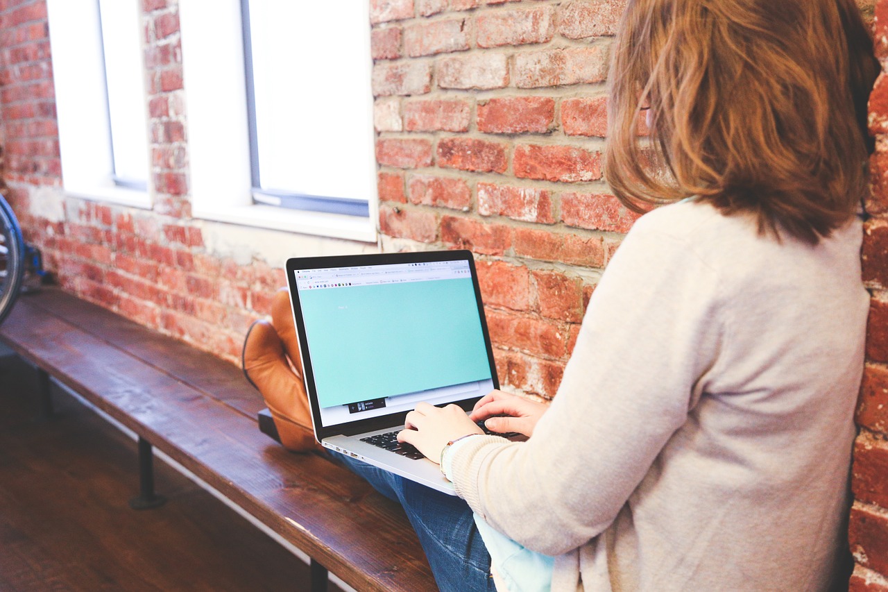 Apprenticeship vs. University: Making the Right Choice
